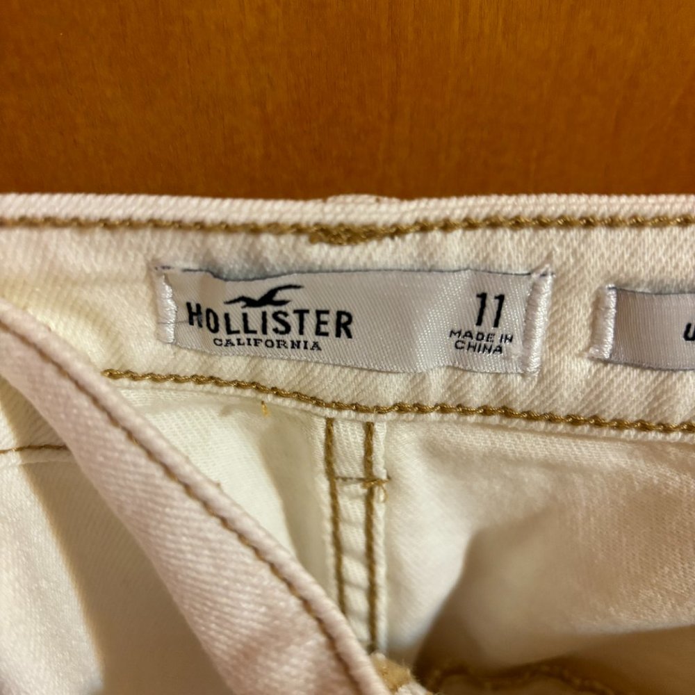 Hollister Ultra High Rise White Denim Skirt - Picture 3 of 11